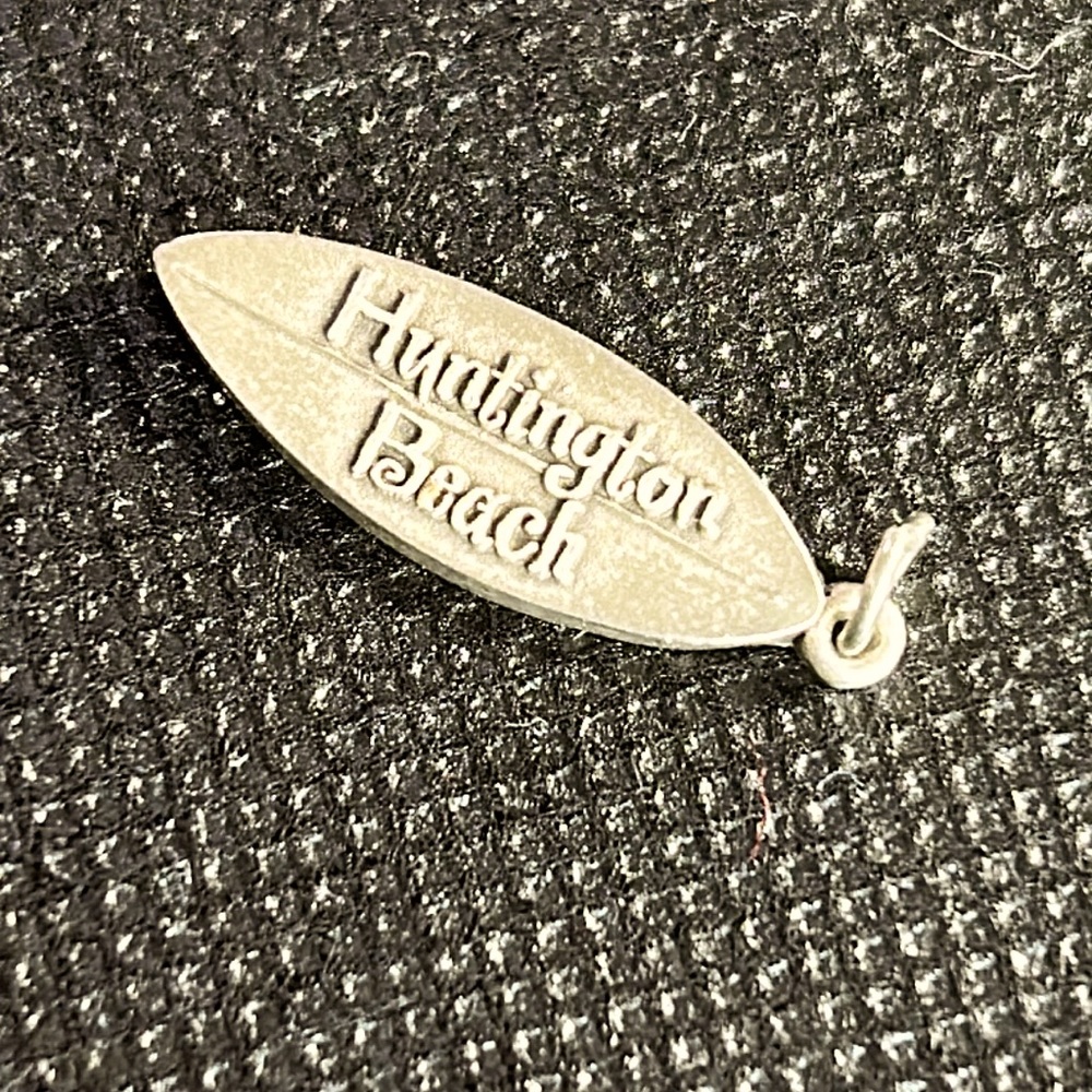 Huntington Beach Surf 🏄♀️ Board Charm - Sterling